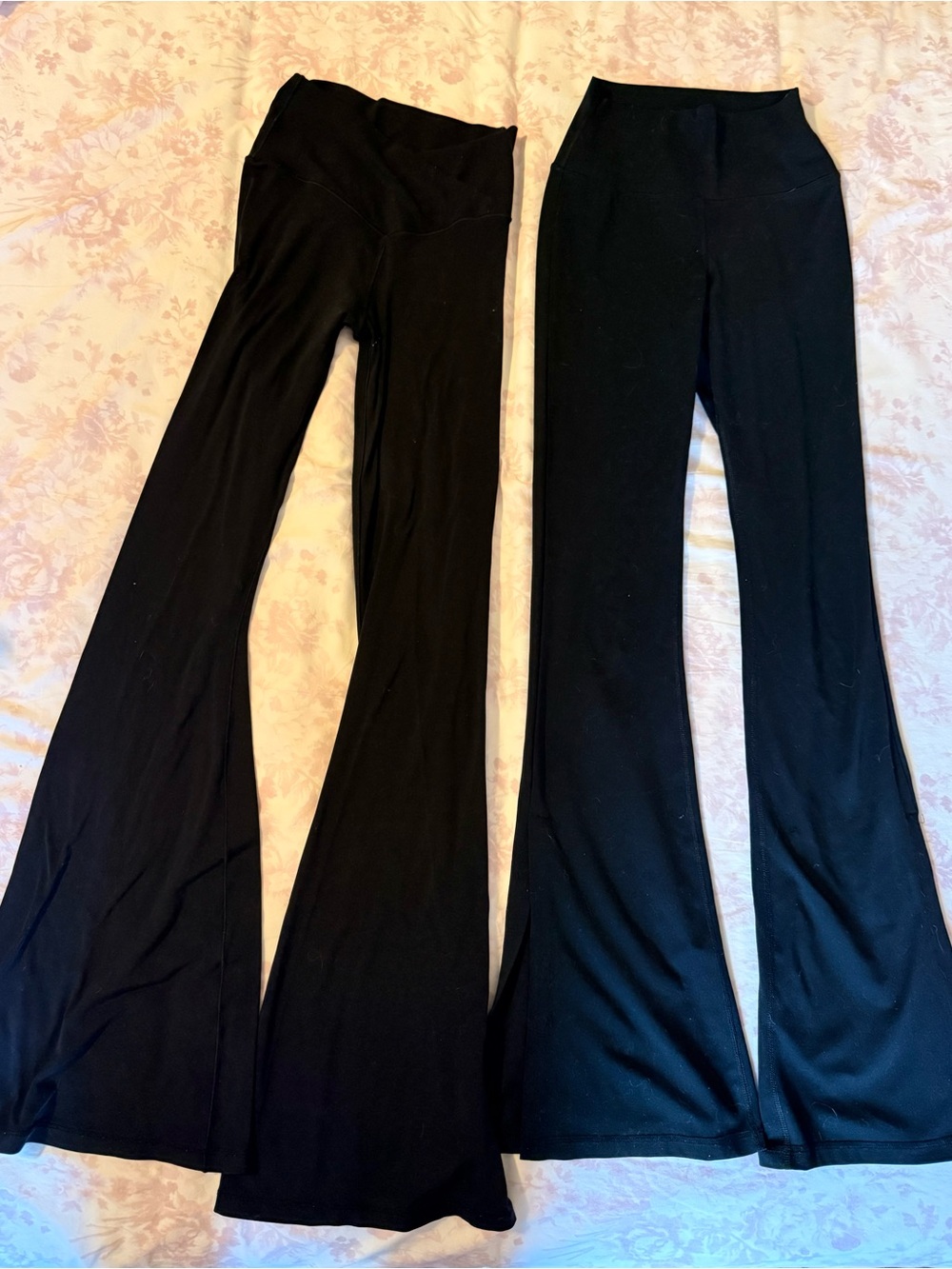 Set of Black Flare Yoga Pants for Women